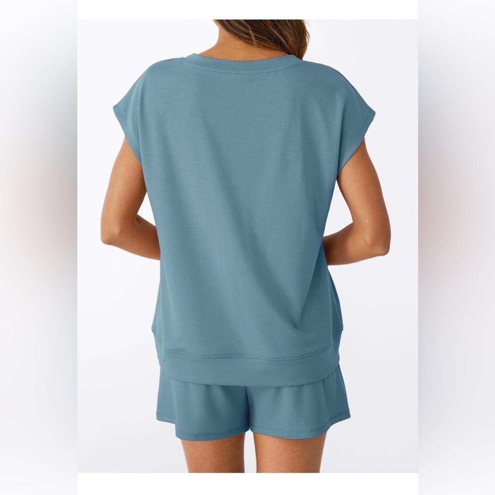 🆕Casual V-Neck Drawstring Short Set - Picture 2 of 3